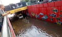 Barrios porteños volvieron a quedar bajo agua luego de intensa lluvia